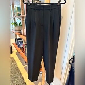 Aritzia Wilfred Black Pleated Trousers – Size 4 – Tapered